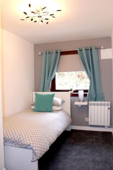 Premium Ground Floor Apartment, Near Fort William Town Centre Dış mekan fotoğraf